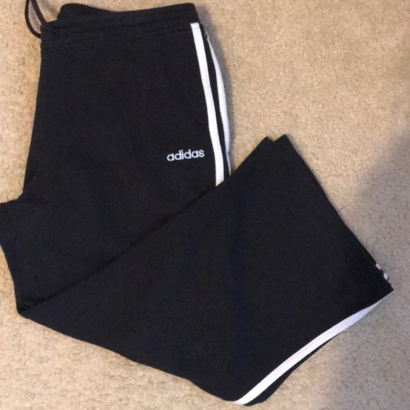 Women Adidas Capri Pants - Picture 1 of 5